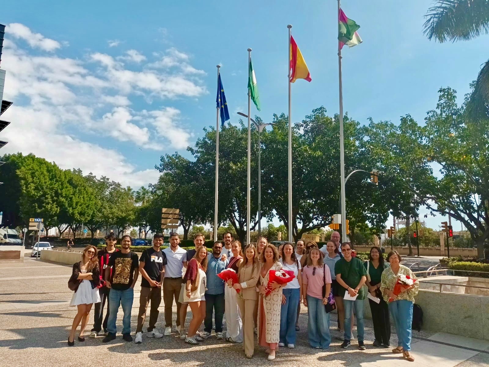 INHOLLAND UNIVERSITY (1)